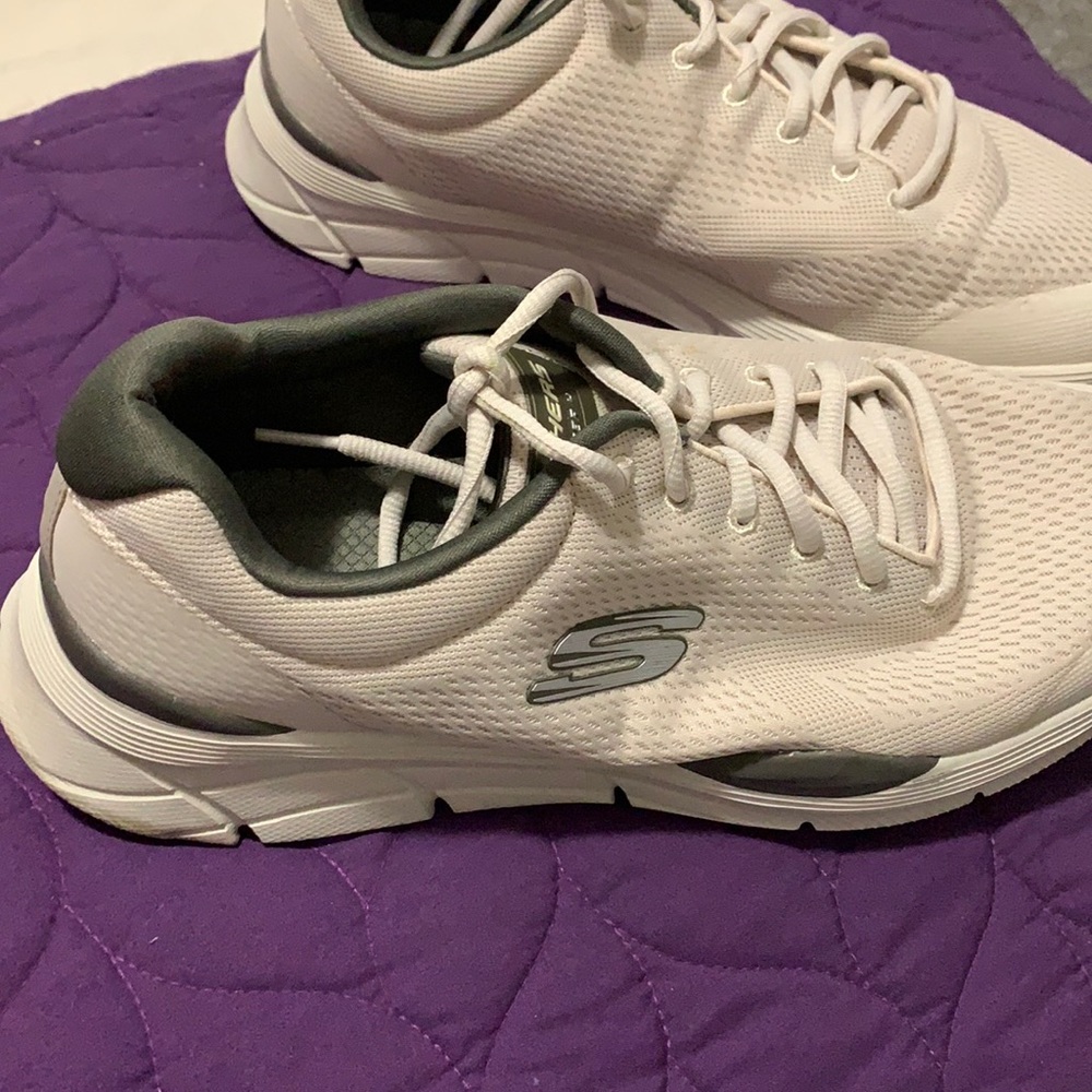 Men’s Skechers